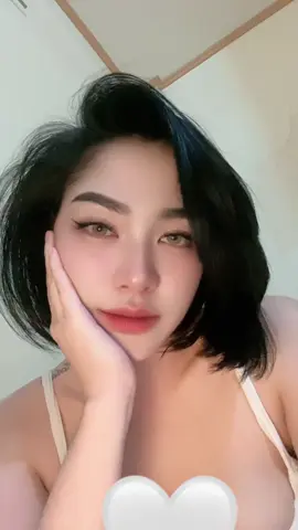 lUh? HAHA ok  my lens on yellow basket 💛 SHADE: OXYTOCI 🥰 #fyp #foryoupage #foryou #foryoupageofficiall #contactlenses 