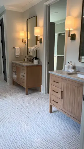 💙 👉For all things countertops follow @avsonskitchenbath  📱 7047747272 💻 @avsonskitchenbath  📧 avgranite@hotmail.com Stone colors from @cosmosgmcharlotte  Builder: @pikeproperties  💛 #creatorsearchinsights #byavsons #countertops #quartz #kitchen  