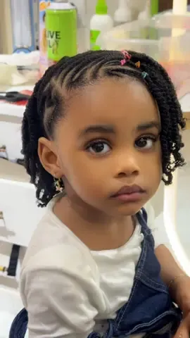 NOUS SOMMES OUVERT 🥳🎉💖 #fyppppppppppppppppppppppp #babiesoftiktok #pourtoii #trendingstyle #fouryourpage #viral? #salon #explorefyp #kinshasa🇨🇩 #moonsaloon #243congolais🇨🇩 #viral #explorefyp 