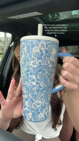 staying hydrated and LOVING this brumate design 🤍💧 #brumate #brumatetumbler #cutewaterbottle #waterbottle #tiktokshopfalldealsforyou @BrüMate 