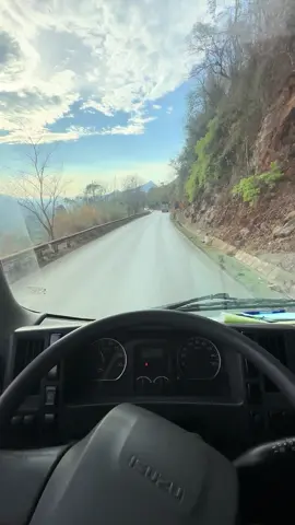 - Đèo Mộc Châu Đẹp Thật Khi Những Bông Hoa Nở 😍