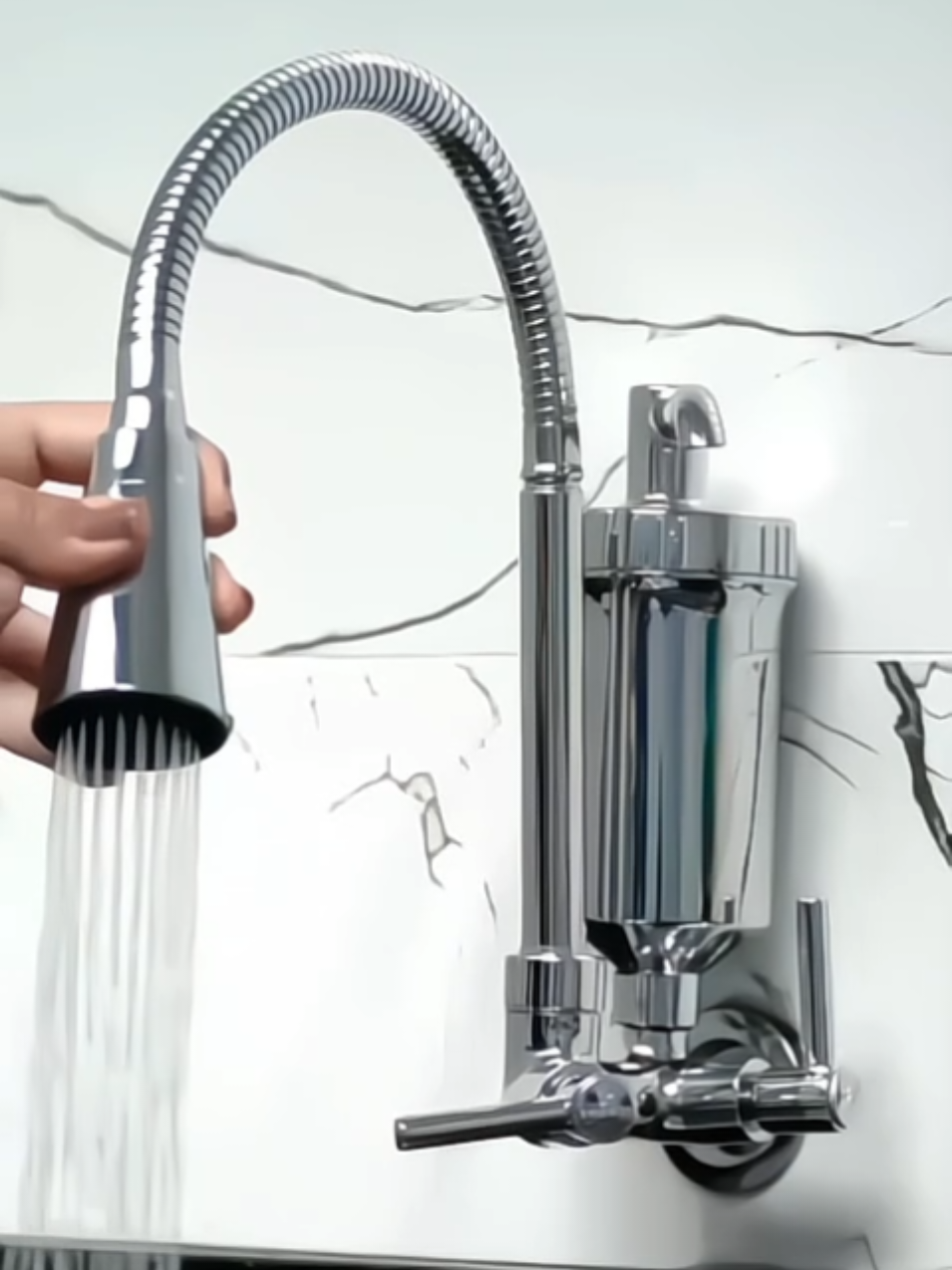 👉 Clique em comprar agora abaixo ou no link nos comentários! ✨ Torneira Gourmet Monocomando Jato Duplo ✨ Design moderno e funcional para sua cozinha! Com sistema monocomando. Possui jato duplo (spray e contínuo), ideal para lavar alimentos, louças e panelas com muito mais praticidade. 💧🍽️ #torneiradecozinha #torneiramonocomando #torneiragoumert #torneira #casa 