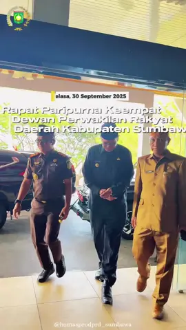 Rapat Paripurna Keempat Dewan Perwakilan Rakyat Daerah Kabupaten Sumbawa dengan agenda Penyampaian Laporan Badan Anggaran DPRD terhadap Rancangan Perda tentang Perubahan atas Perda Nomor 8 Tahun 2024 tentang Anggaran Pendapatan dan Belanja Daerah Tahun Anggaran 2025, Persetujuan Penetapan terhadap Rancangan Perda tentang Perubahan atas Perda Nomor 8 Tahun 2024 tentang Anggaran Pendapatan dan Belanja Daerah Tahun Anggaran 2025 dan Penyampaian Pendapat Akhir Bupati. Bertempat di Ruang Sidang Utama Lantai II DPRD Kabupaten Sumbawa. Selasa, (30/9/2025)   Penyampaian Laporan Badan Anggaran DPRD terhadap Rancangan Perda tentang Perubahan atas Perda Nomor 8 Tahun 2024 tentang Anggaran Pendapatan dan Belanja Daerah Tahun Anggaran 2025 dibacakan oleh Muhammad Faesal,S.AP.,M.M.Inov  #dpr #sumbawa #rapatparipurna #dewanperwakilanrakyat #sumbawa 