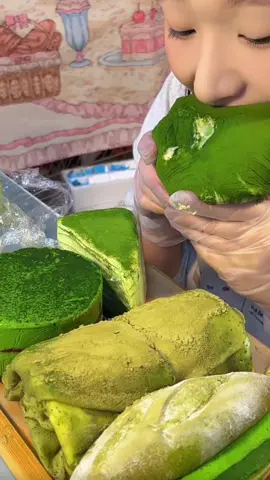 Hôm nay đổi gió cùng mình ăn các loại bánh ngọt vị matcha nha 🍵 #asmrsounds #xuhuongtiktok2025 #mukbang #asmr #eatingshow 