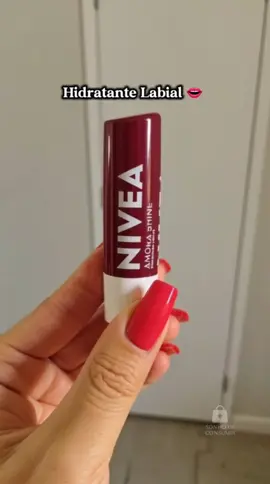 💜 Lábios hidratados, protegidos e com um toque de cor! ✨ O NIVEA Hidratante Labial Amora Shine possui fórmula enriquecida com óleos naturais e aroma irresistível de amora. Ideal para realçar a beleza natural dos seus lábios! 💋 #nivea #niveashine #amora #hidratantelabial #labios