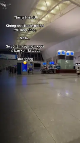 Từ ngày cô ấy rời đi.trái tim này đã bắt đầu có dấu hiệu gục ngã