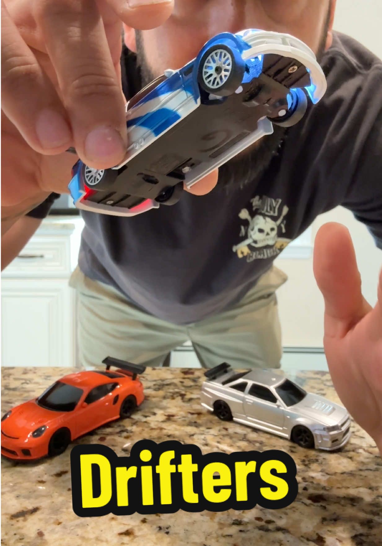 Don’t let the size fool you—this 3-inch drift car with built-in Gyro absolutely RIPS. Stable, smooth, and slides like a pro. Pocket-sized fun that’s way bigger than it looks 🔥 #MiniRC #DriftCar #RCFun #StockingStuffer #HolidayDeals