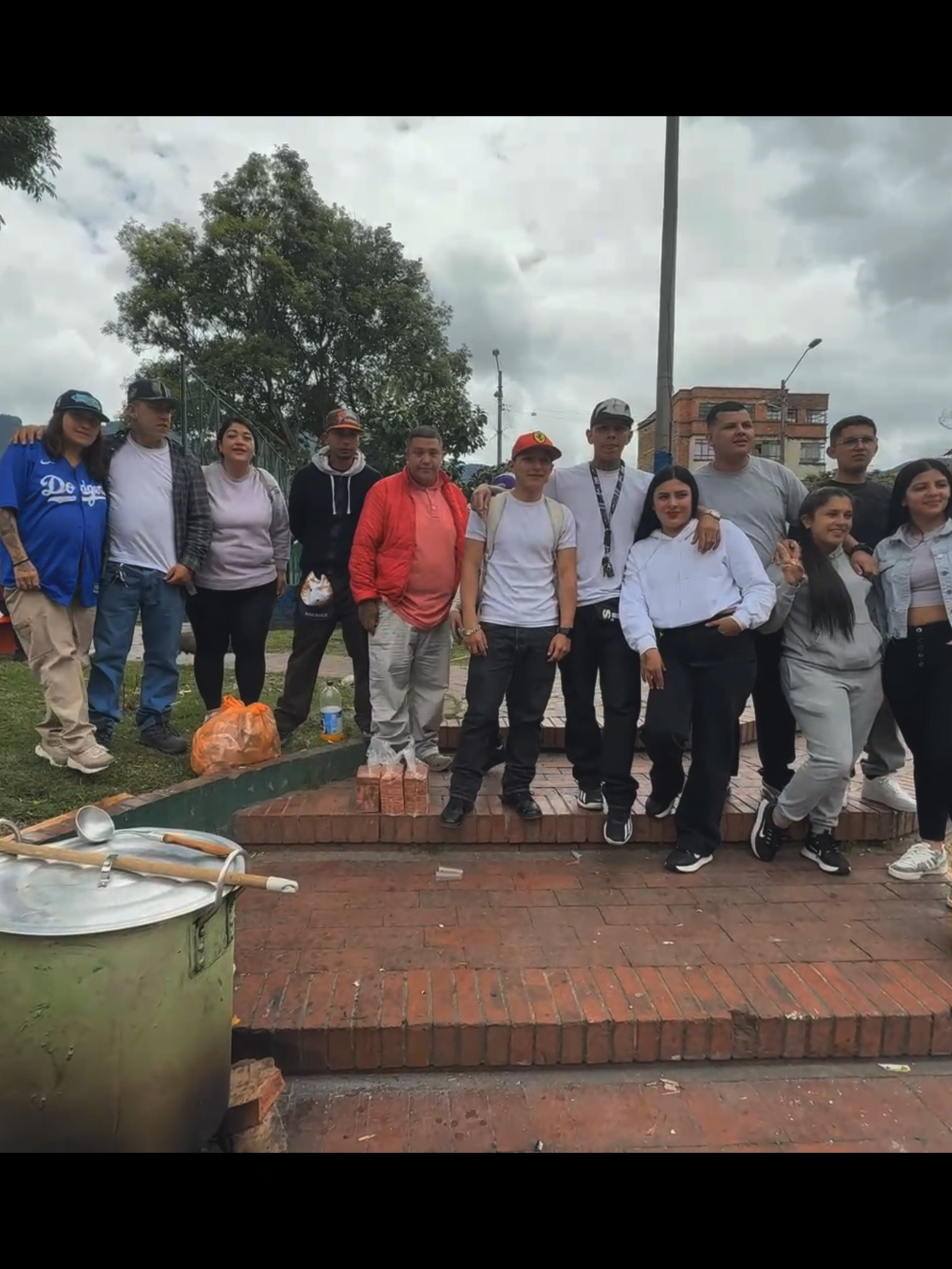 estamos Bendecidos para Bendecir #laborsocial #habitantesdelacalle #centrodebogota #paratiiiiiiiiiiiiiiiiiiiiiiiiiiiiiii #bogotacity #bogotá #fyp #viral #chocolatada