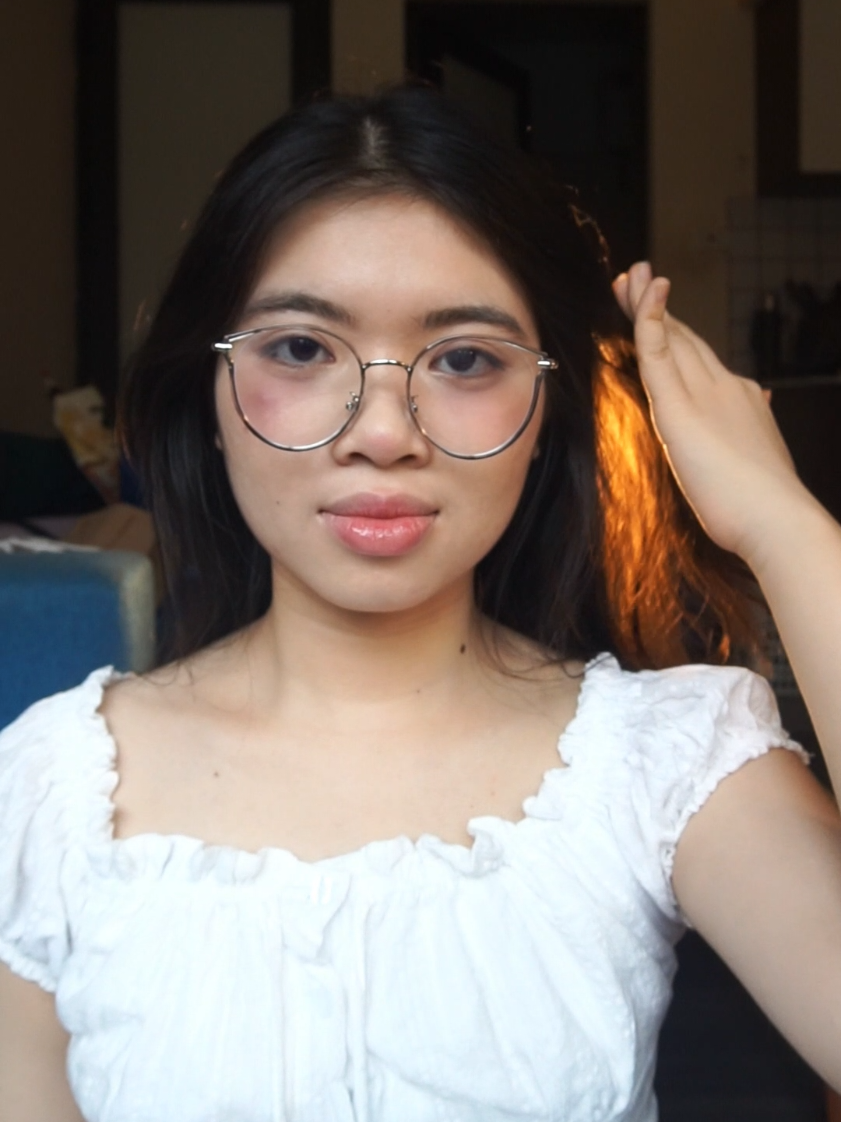 vid từ tuần trc hoi chứ mấy hôm nay 2 đứa bn tui ở nhà tránh bão @kallefeum  #makeup #viral #kallefeum #darkbeauty 