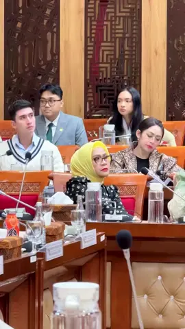 nilamsarilawira Selamat datang kepada Menpora RI yang baru, Bapak Erick Thohir, semoga bisa bersinergi dengan Komisi X dalam memperkuat peran pemuda dan meningkatkan prestasi olahraga. Kami berharap program ke depan dapat dijalankan secara transparan dan akuntabel, memberi perhatian pada semua cabang olahraga, mendukung atlet penyandang disabilitas, hingga menyediakan jaminan keberlanjutan karier bagi atlet dan pelatih berprestasi.. #NSL #SultengBernilai