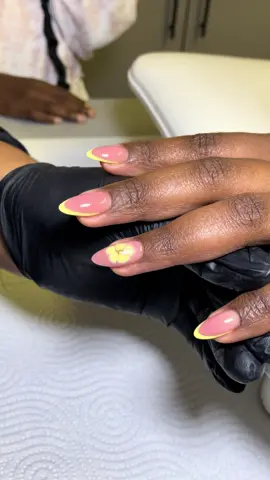 Butter yellow french  #nails #butteryellownails #butteryellow #yellownails #yellowfrenchnails 