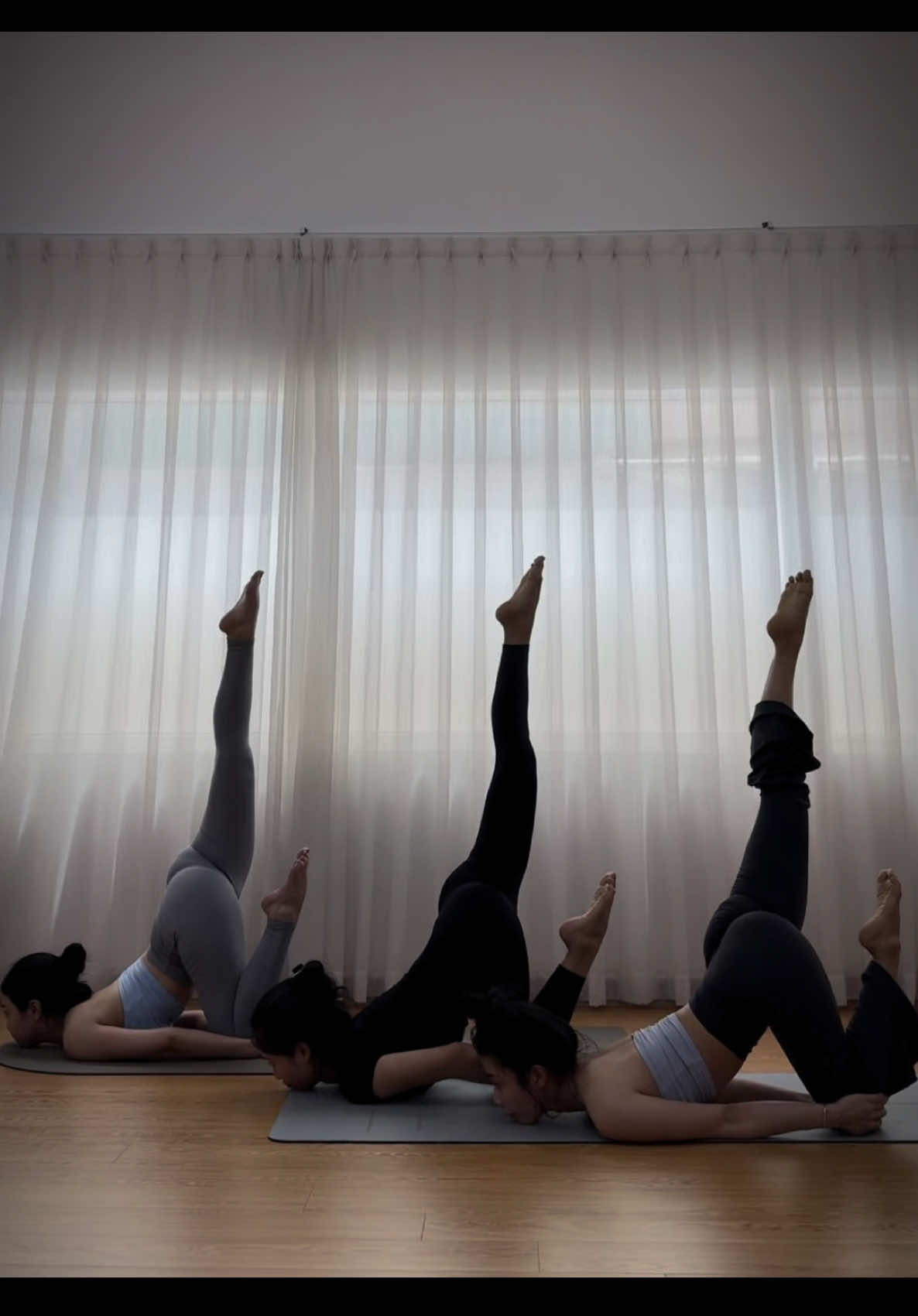 Có thể là trend nào cũng có mặt 🧘🏽‍♀️ #yogapose #xuhuong #viral #body #yogachallenge 