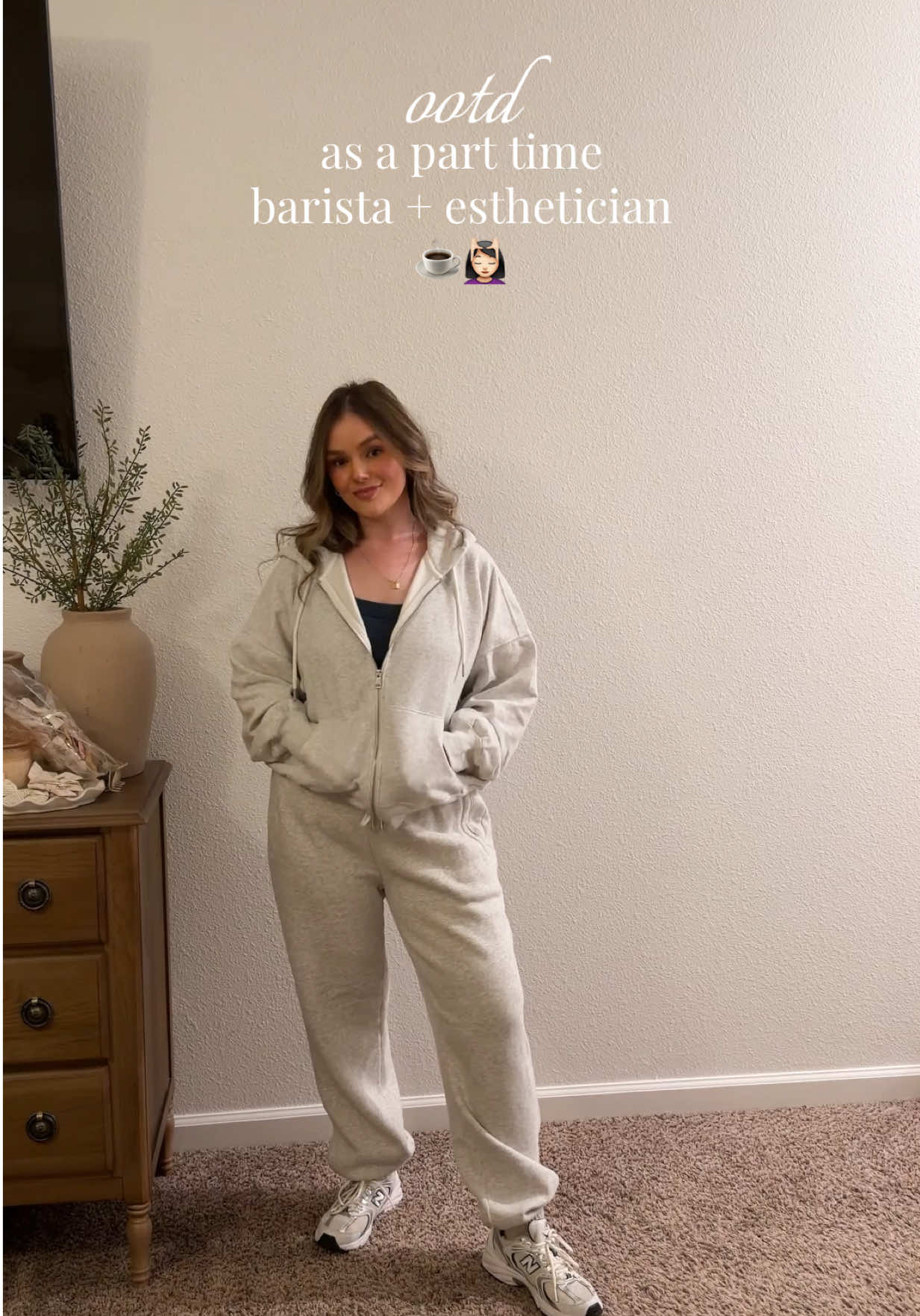 OOTD as a part time barista + esthetician ☕️💆🏻‍♀️ HAPPY TUESDAY!  . . . . . . . . . #OOTD #getdressedwithme #workingmom #coffee #momcreator 