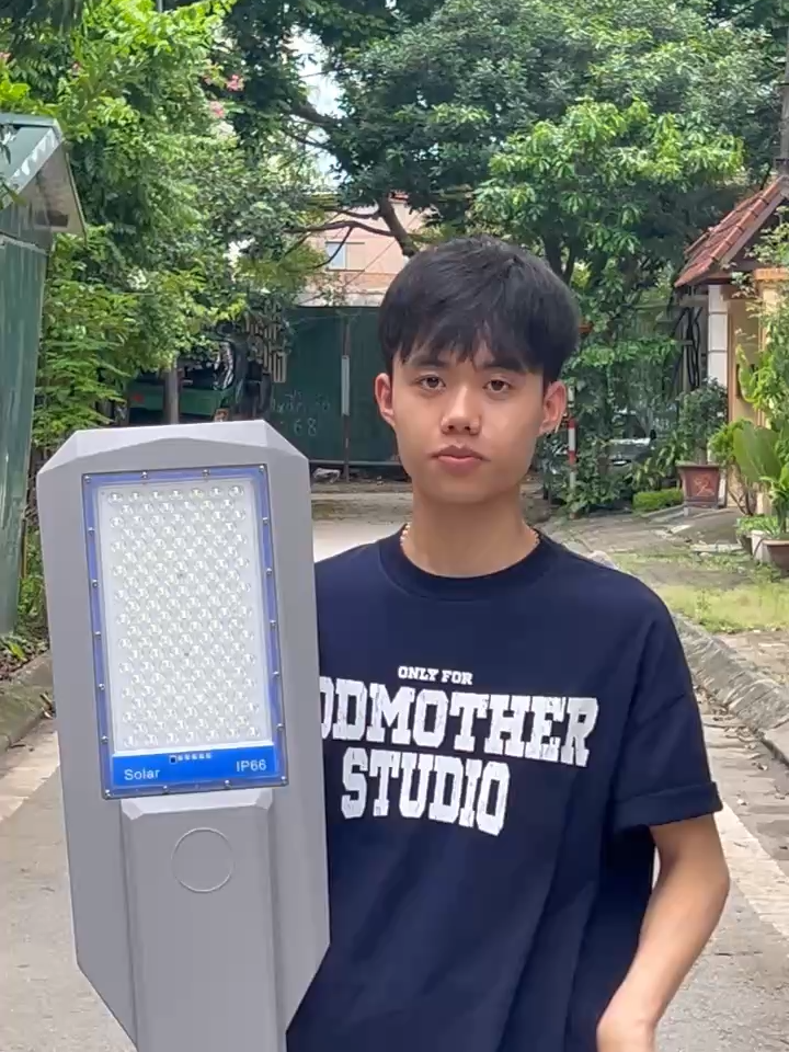 Đèn phi thuyền năng lượng mặt trời, thắp sáng mọi tuyến đường!! #dennlmt #dennangluong #dennangluongmattroisled #dennangluongmattroichinhhang#denphithuyen#denduongnlmt