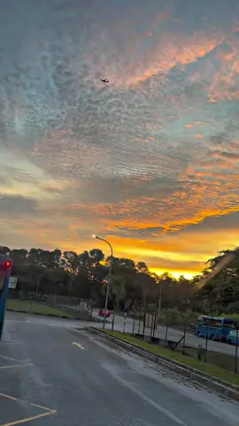 langit dimalaysia ga pernah gagal tapi ldr indo malaysia sudah pasti gagal #CapCut #tren #malaysia #malaysia24jam #tkimalaysia🇲🇾🇮🇩 #tkwmalaysia #pmimalaysia🇮🇩l🇲🇾 #anakrantaumalaysia #anakkilangmalaysia #jawapride #masukberanda #fyppppppppppppppppppppppp #xybca #luarnegeri 