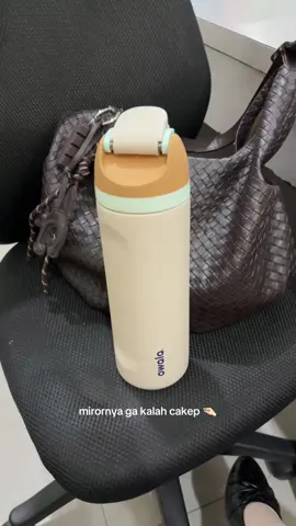 ori bikin nangis dompet, mirror bikin senyum kantong 🫶🏻 #owalawaterbottle #fyppppppppppppppppppppppp 