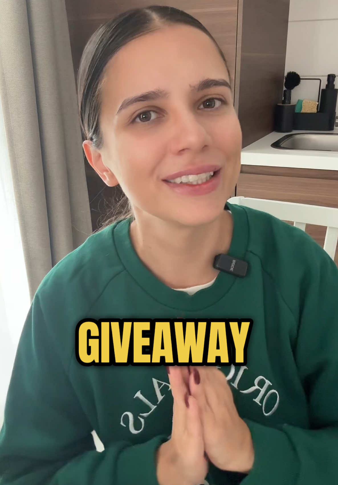 ✨✨GIVEAWAY TIME!!✨✨ Ca sa va inscrieti trebuie sa:  1. ma urmariti pe Tiktok si pe Instagram 2. dati un like acestui video (un share, repost sau save sunt apreciate)  3. imi spuneti in comentarii de ce ma urmariti ✨ 4. etichetati o prietena cu care ati imparti premiul (puteti adauga maximum 10 persoane diferite).  Concursul se desfasoara in perioada 30.09 - 10.10 si este valabil doar pe teritoriul Romaniei. Castigatorul va fi anuntat aici pe Tiktok!  Mult succes!! ❤️ #giveaway #concurs #giveawaytime #zara #hm 