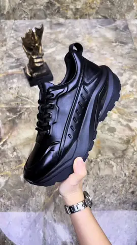 #sneakers #DANRRIO #ootdmen #highqualityshoes #luxury #businessman #oldmoneyaesthetic #shoestyle #usa🇺🇸 