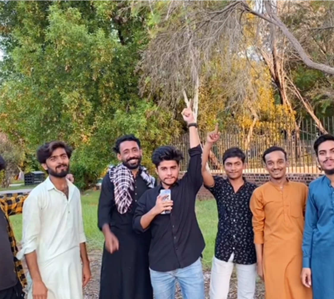 Haji ka hold hai☠️#foryou #viralvideos #pllzsupport #CapCut #viralvideosofficial 