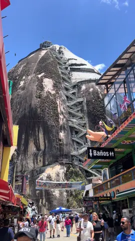 PASADÍA GUATAPE - PIEDRA DEL PEÑOL 🪨🛺  Incluye: ✅Transporte  ✅Desayuno ✅Almuerzo ✅Visita al Pueblo del Peñol ✅Visita a la réplica del antiguo Peñol ✅Tour en barco por la Represa de Guatapé ✅Visita a la Piedra del Peñol (Ticket adicional) ✅Visita al Municipio de Guatapé ✅Calle de los Recuerdos ✅Plaza de los Zócalos ✅Malecón ✅Parque central ✅Iglesia ✅Guía acompañante ✅Tarieta de asistencia médica ✨ ¡Un lugar perfecto para conectar con la naturaleza y capturar momentos inolvidables! ¿Listo para esta emocionante aventura?   #PiedraDelPeñon #Guatapé #medellin #colombia #aventura         