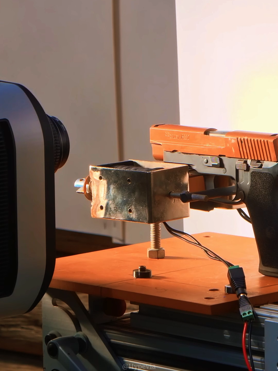 2 million frames per second! #slowmo 