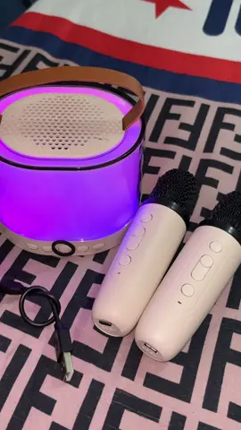 Mini speaker with two mini microphone 🎤🥰 #minispeaker #minispeakerwithmicrophone🎤 #speaker #speakerbluetooth #speakerportable 