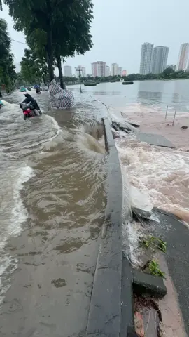 Hồ Định Công 