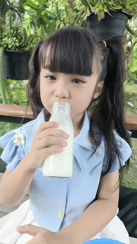 🏠บ้านไหนที่เจอปัญหาแบบนี้บางค่ะ ลูกไม่ชอบกินนม  ต้องตัวนี้เลย  🌟INFOLIFE 🌟 ☑️แคลเซียมแอลทรีโอเนทสูงถึง 1,200 มก./ ซอง  ☑️ดูดซึมดี ไม่ตกค้างในลำไส้ ไม่ท้องผูก 🥬โปรตีนจากพืช ย่อยง่าย 🥩เหมาะกับเด็กแพ้นมวัว  หรือไม่ชอบ กินเนื้อสัตว์ ☑️วิตามินดี3 เสริมภูมิคุ้มกัน ช่วยให้เด็กแข็งแรง ไม่ป่วยบ่อย ☑️ทานง่ายละลายไว ไม่มีสี กลิ่น รสชาติ 🧃ผสมนํ้า นม อาหาร ได้เลย 🍼6 เดือน ขึ้นไปทานได้ ตั้งแต่มีตัวนี้แม่ก็หมดห่วงไปเลย สนใจสั่งซื้อตามมาได้เลยที่ 🛒 #Infolife #Infolifecalciumcalpro #calciumcalpro 