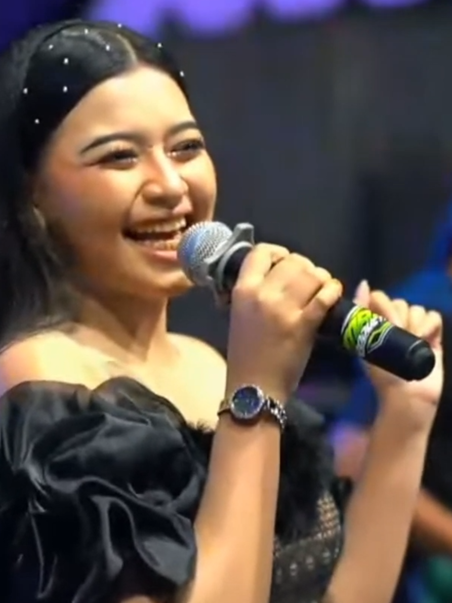 #zakia #riaamelia #simpatikmusic 