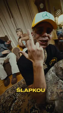 BIG STEPPER PRVNI NA YTB HAHAHAH BOMBA VOJACI PROSTE TVRDOU TRAPOVOU VEC SME DOSTALI NA PRVNI MISTO SEM NA VAS HRDEJ ✊🏼 TOHLE BYL JEN ZACATEK BRZO DALSI KLIP A PAK DROP ALBA TESIM SE DOPICIIIII