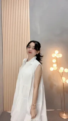 Akhirnya yang ditunggu2 muncul juga 🩷🥰 cuss ka warna putihhh sudah ready 🤫 #dasterviral ##dasterkekinian #dressputih 