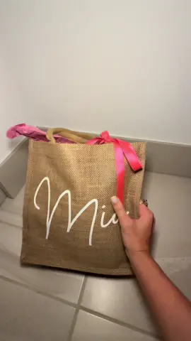 just like Christmas 😍😍 THANK YOU @Stefani for these bachelorette gift bags!!! 💗