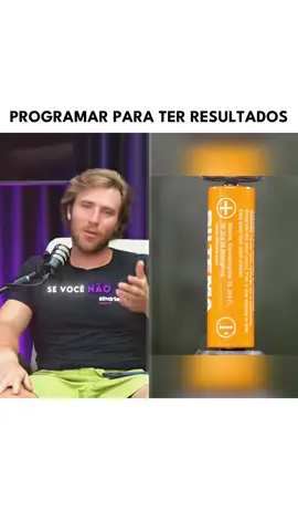 Já ouviu falar em VIBE CODING? 🌟 Descubra como essa abordagem pode transformar seu jeito de programar! Confira os cortes do @giga.cast e mergulhe nessa novidade! 🚀