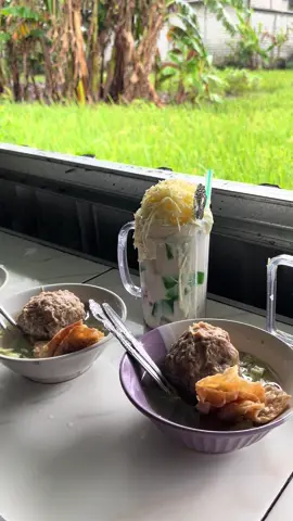 fomo trend tiktok #bakso #baksombakriasanur #fyp #lmg24jam🏴‍☠️ #pemandangan 