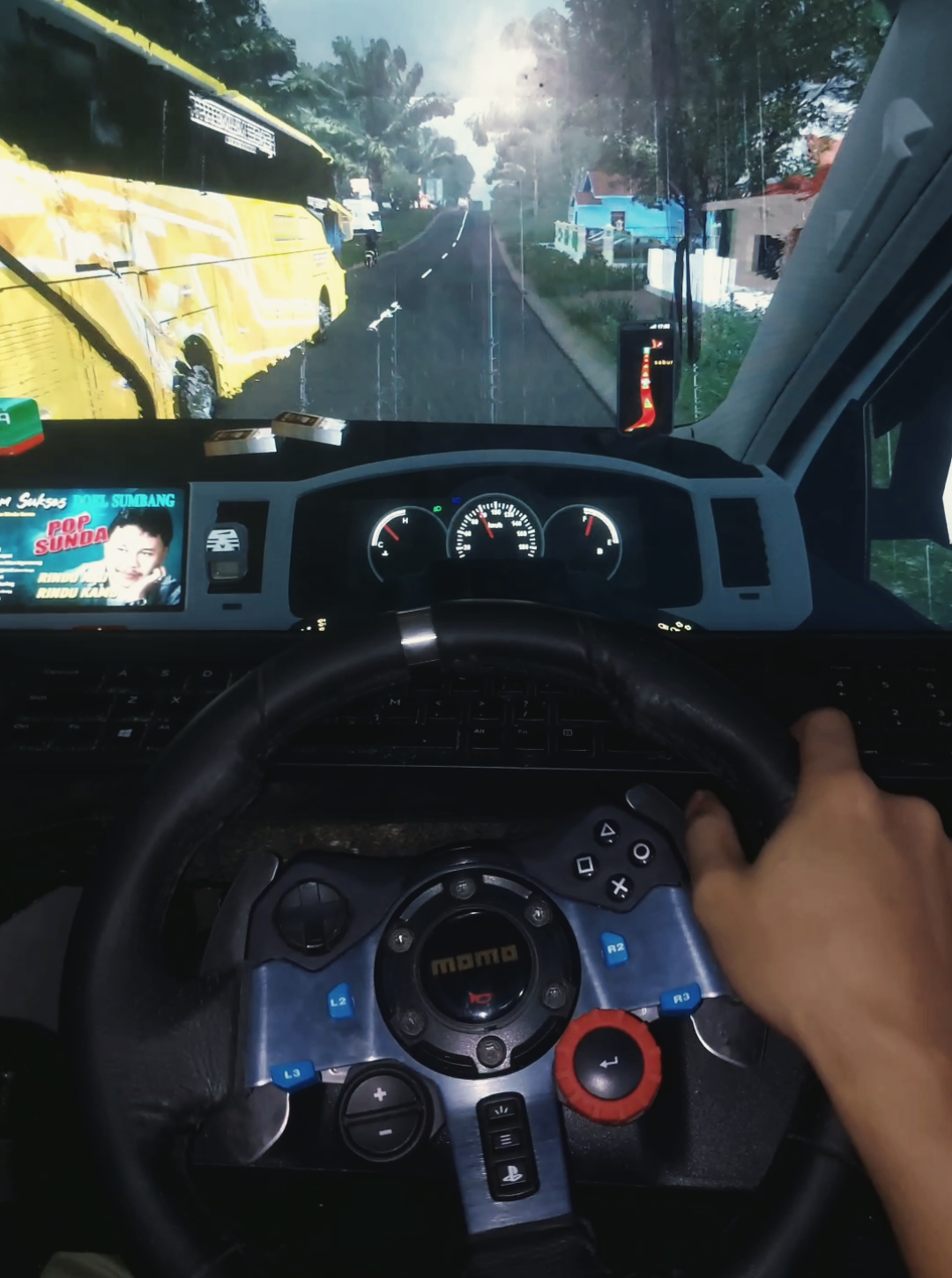 Pov Naik Hiace travel #ets2 #ets2indonesia  #bussid #steeringwheel #logitechg29 