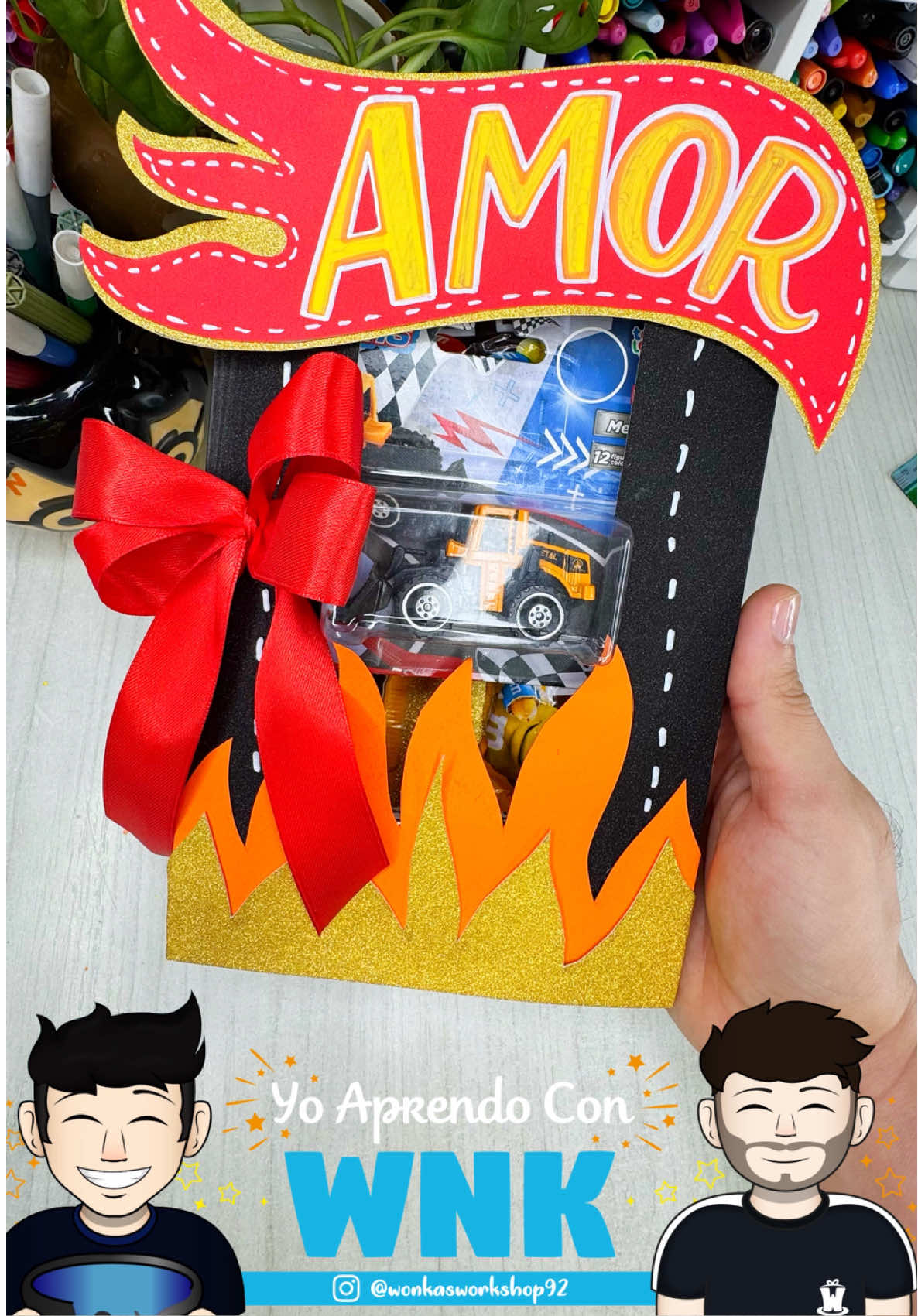 🏁REGALO HOT WHEELS🔥dale ME GUSTA y realízalo TÚ TAMBIÉN❤️  🚦es super fácil y rápido!  🚥recuerda que los marcadores que viste en el tutorial los CONSIGUES CON NOSOTROS  📲 +57 3158485123  #hotwheels #hotwheelspics #detalles #detallespersonalizados #hotwheelsaddict    
