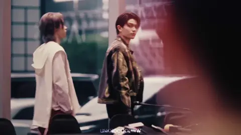 #THAMEPO : and there was a user who is making every trend for thamepo ib: @R  #thameposeries #williamest #williamjkp #est_rvp 