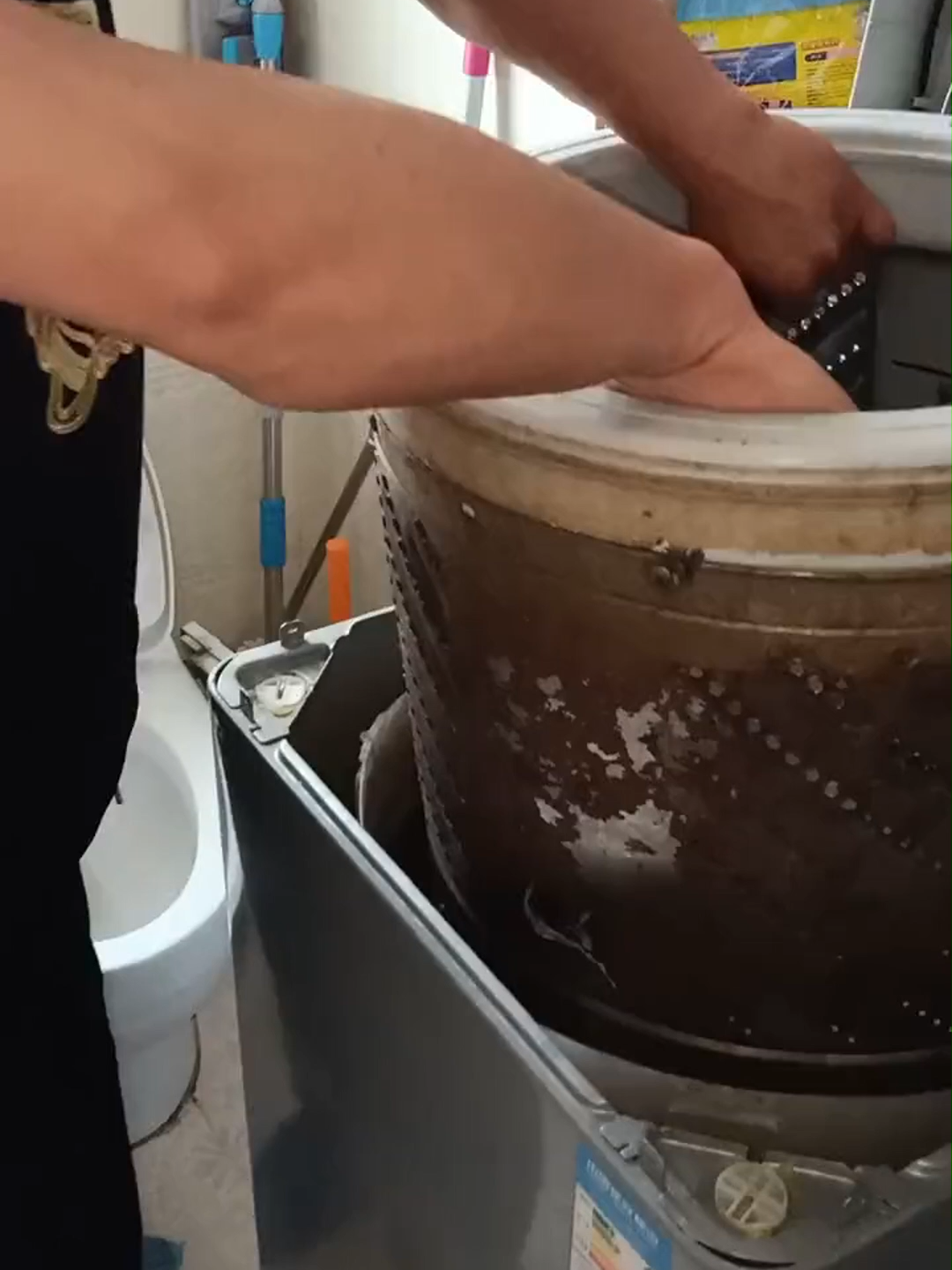 Kiểm tra và xử lý cho máy giặt ngay thôi #saiza #trendingnow #viralvideotiktok #taylonggiatsaiza #taylonggiat #taydanangsaiza #taydanang