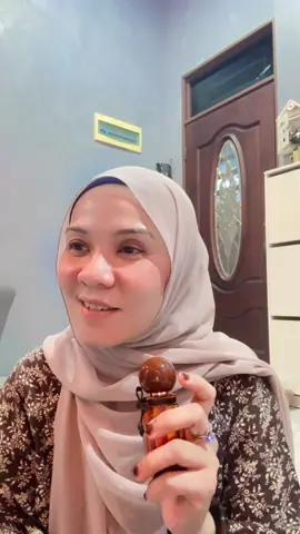 Wangi tak tipu😍#minyakwangi#perfume#perfumetiktok #perfumecollection #perfumewangi