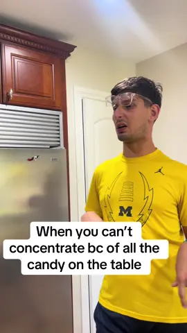 He didn’t want to tell me he shared his bakery trip w his dad. 