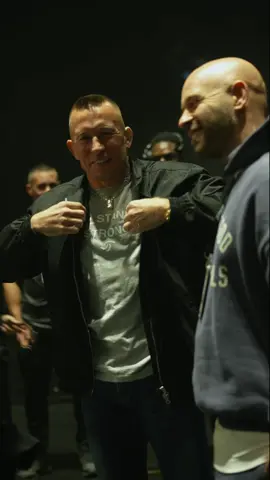 Tournage de #LaCage saison 2 ! Avec la légende du mma #georgessaintpierre #netlix #franckgastambide 
