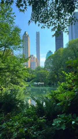 start spreadin’ the news 🗞️  #newyorkcity #newyork #traveltiktok #fentysuperbrandday #LanguageLearning 