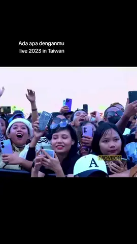 Flashback ke tahun 2004 dengan lagu satu ini, Konser Noah di Taiwan 2023 saat bawakan lagu Ada apa denganmu.  .  .  #peterpan #noahsite #boriel #arielnoah #noah 