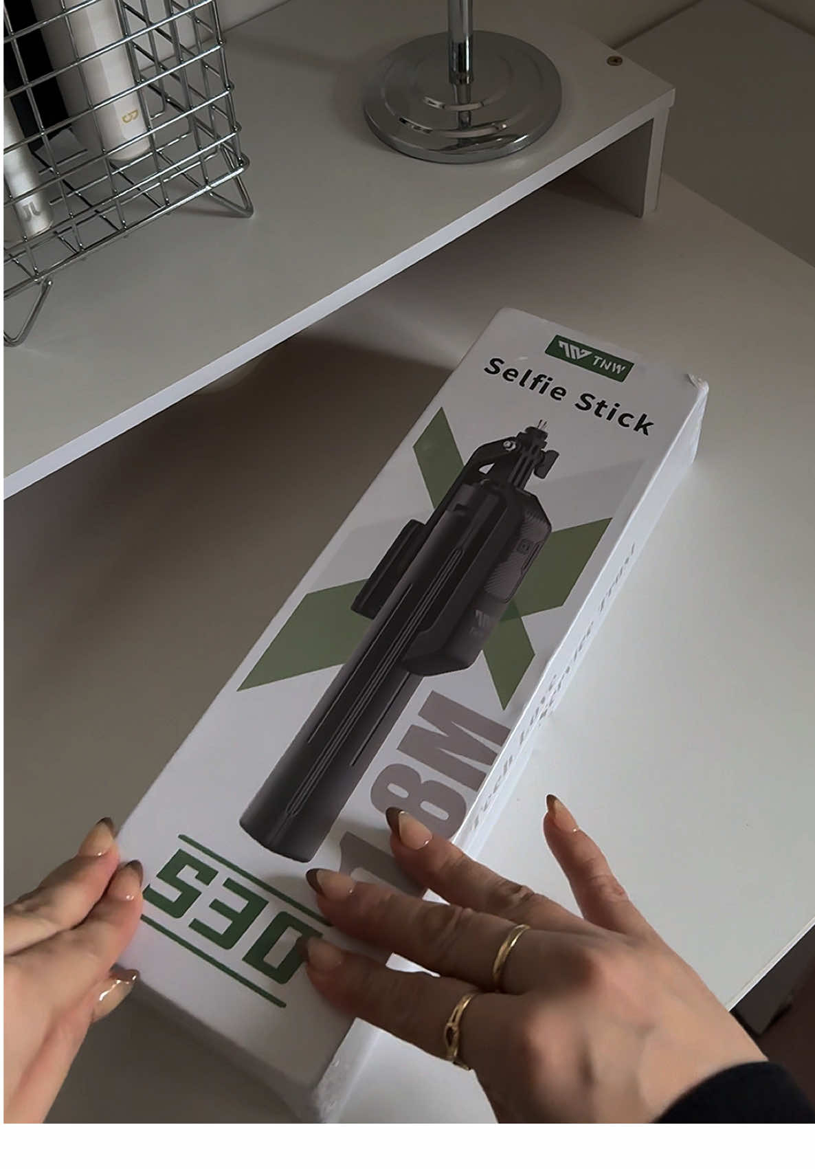 Replying to @hana hindi ka ipapahiya ng tripod na to 😍 #tripod #tnwtripod #selfiestick 