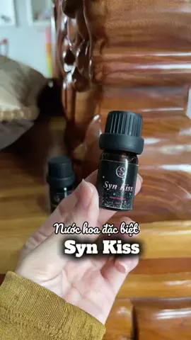 Nước hoa nữ Synkiss siêu thơm, đặc biệt lưu hương thơm rất lâu luôn. Đáng để thử nha 🛒🌸🍃  #synkiss #nuochoavk  @THẢO TRINH  @THẢO TRINH 