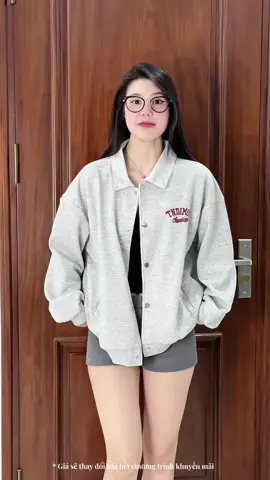 Mẫu mới nè các tình iuu#tiktoklive #xuhuong #quanao #thaone 