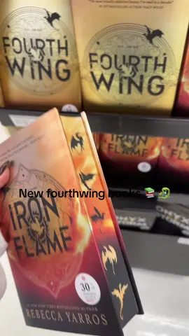 New drop at target 9-30 📚 🐉#BookTok #fourthwingrebeccayarros #fourthwing #faeromance 