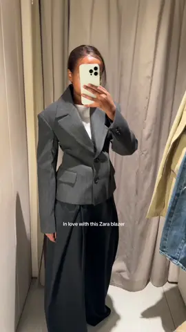 Obsessed! perfect blazer from Zara 💞 Size XS #zara #zaranewin #outfitinspo #creatorsearchinsights #blazer 