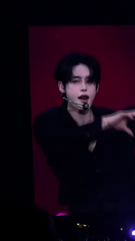 more of zb1 covering love shot #zb1 #zerobaseone #musicbanklisbon 