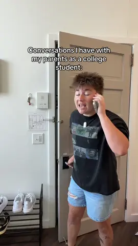 do your parents do this? #college #collegehumor #collegeskit #collegelife 